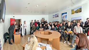 Более 60 участников собрала выездная ярмарка вакансий в городе Бердске